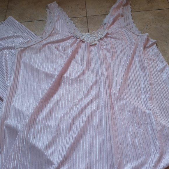 🆓FREE🎁WHEN PURCHASE ANY ITEM - Picture 2 of 9